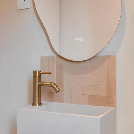Nusa'mor Petite Maison Romantique Baignoire Balneo 2 Places